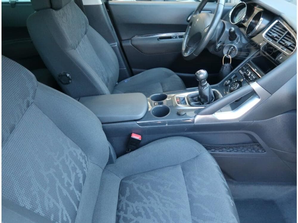 2012 Peugeot 3008 - 9