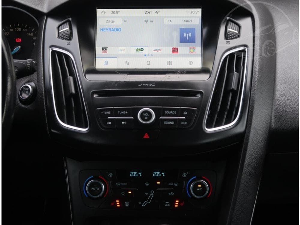 2017 Ford FOCUS - 12