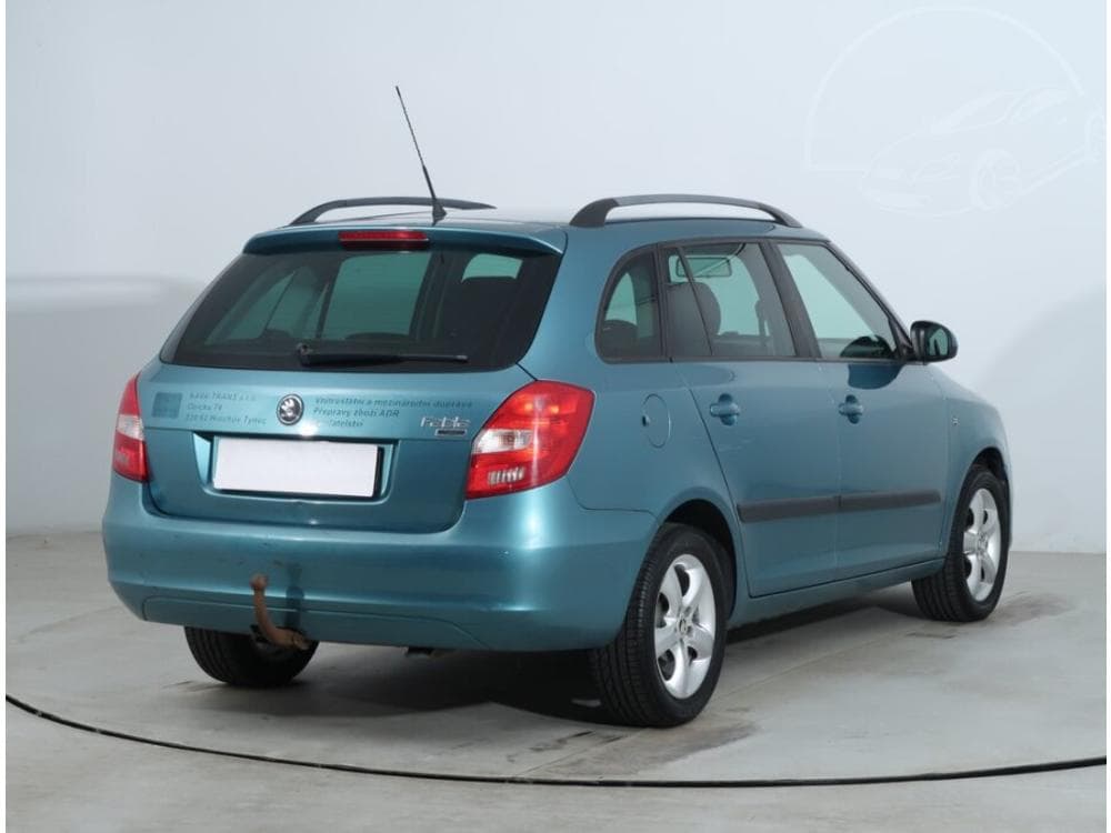 2010 Škoda FABIA - 5