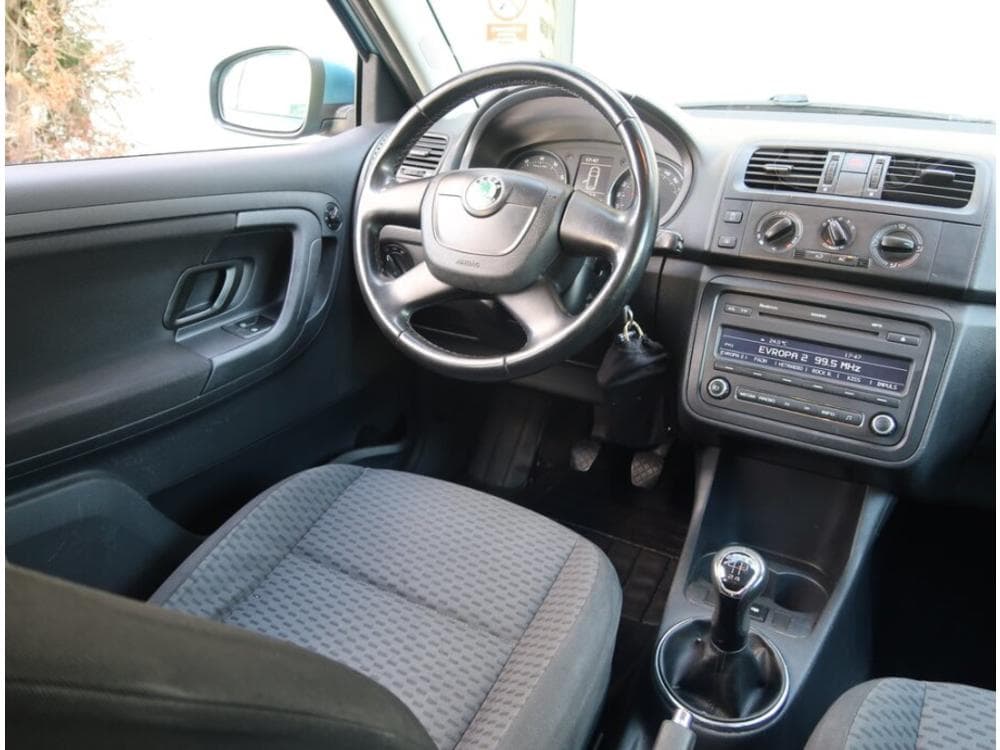 2010 Škoda FABIA - 7