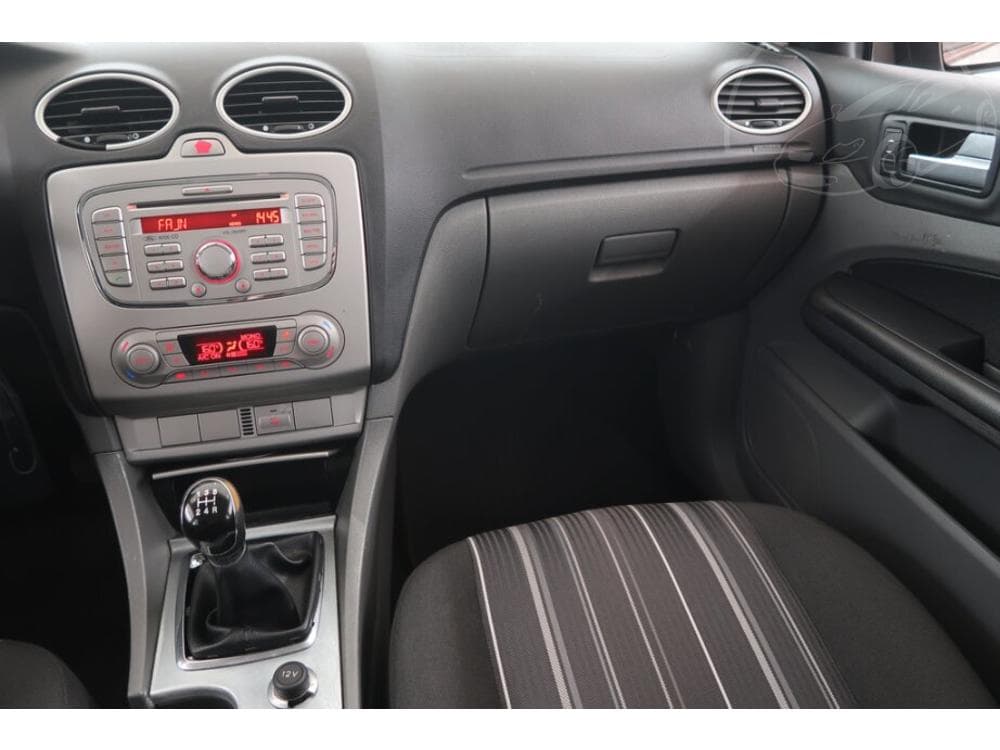 2008 Ford FOCUS - 8