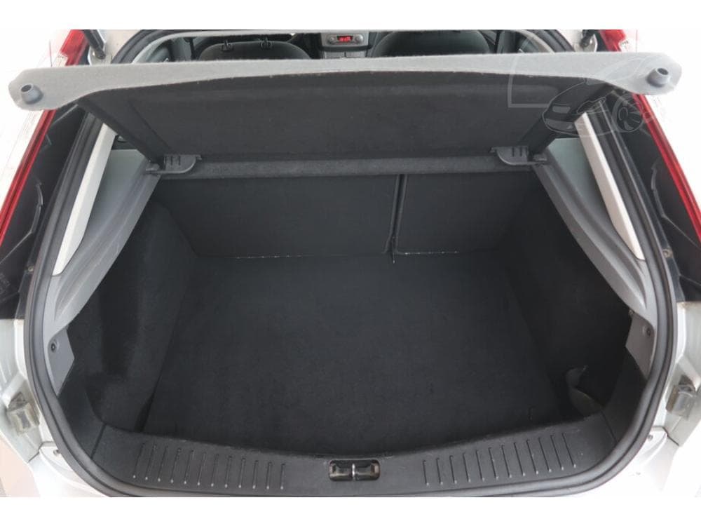 2008 Ford FOCUS - 13
