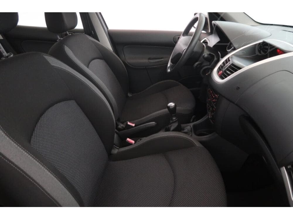 2010 Peugeot 206 - 9