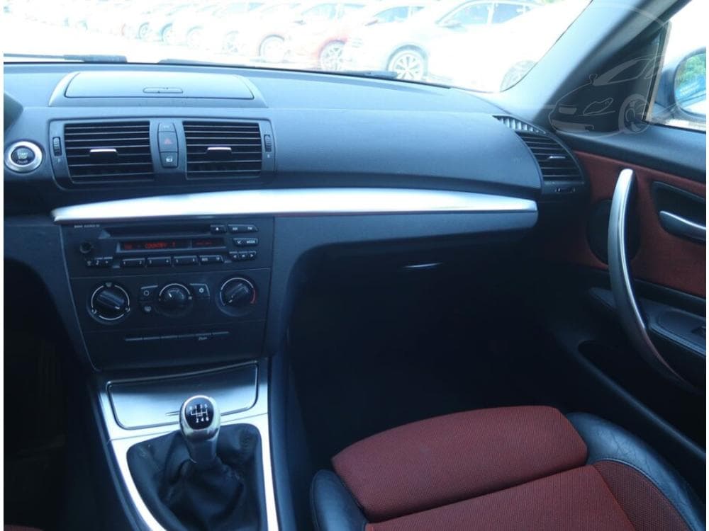 2008 BMW 1-SERIES - 8
