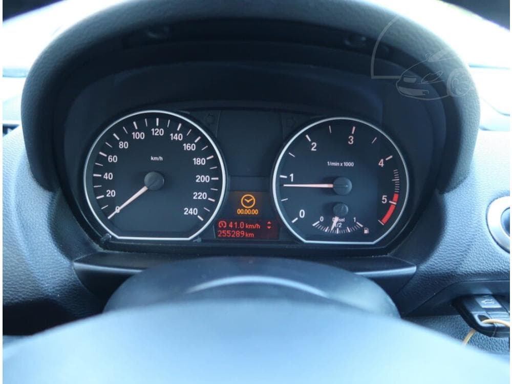 2008 BMW 1-SERIES - 11