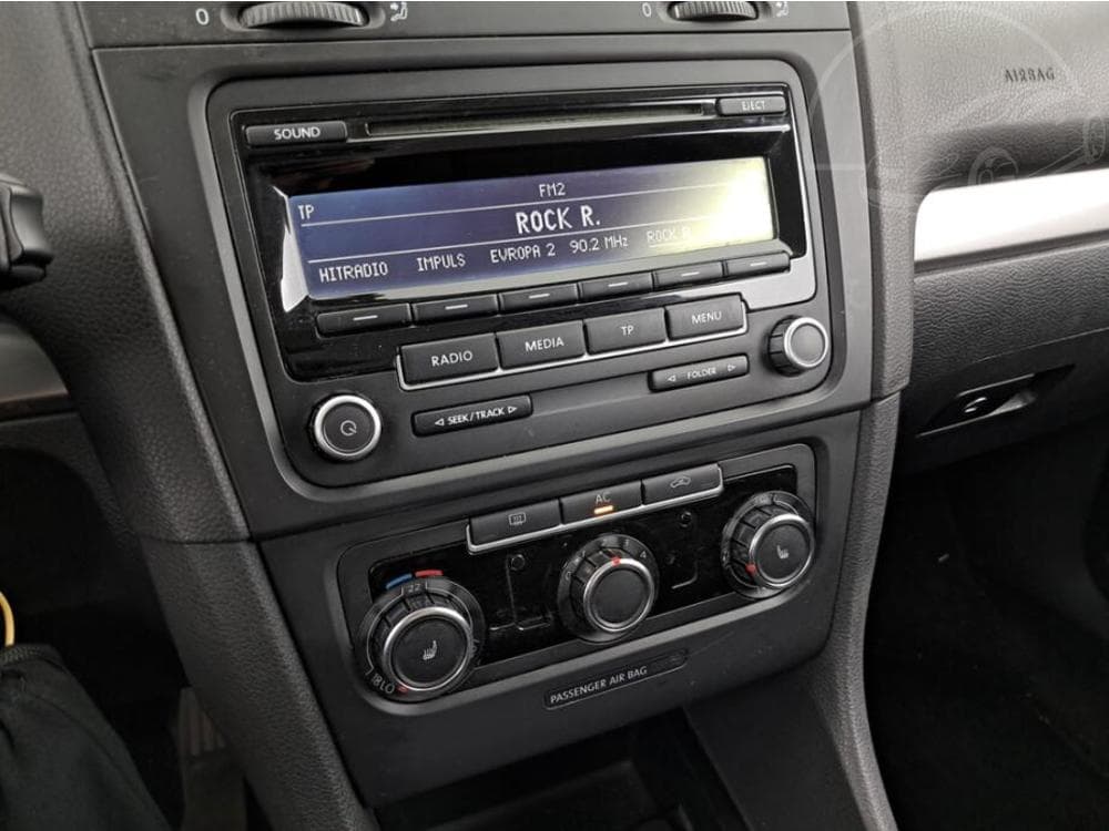 2009 Volkswagen GOLF - 11