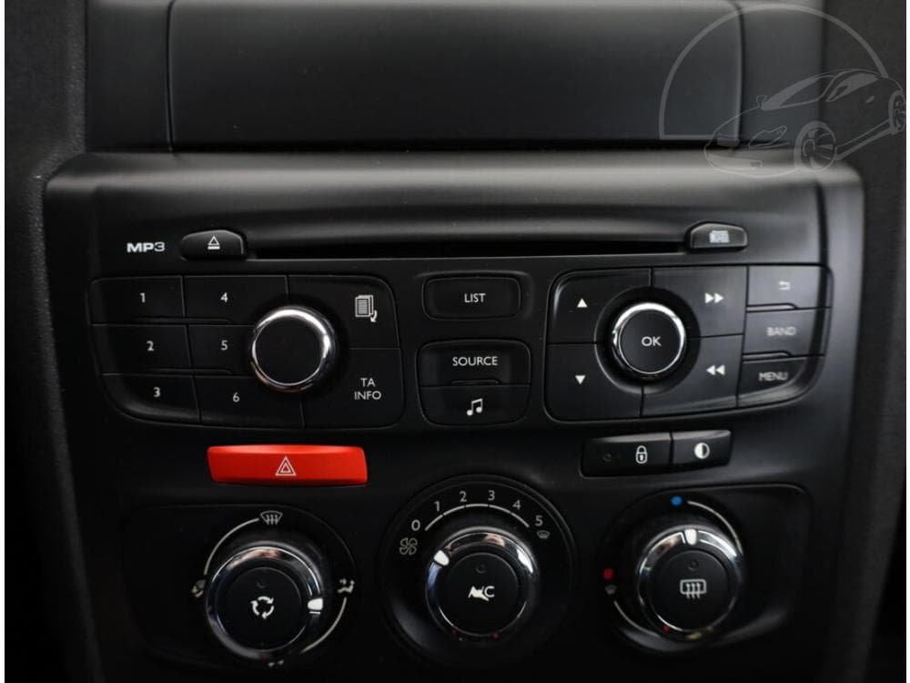 2013 Citroen C4 - 12