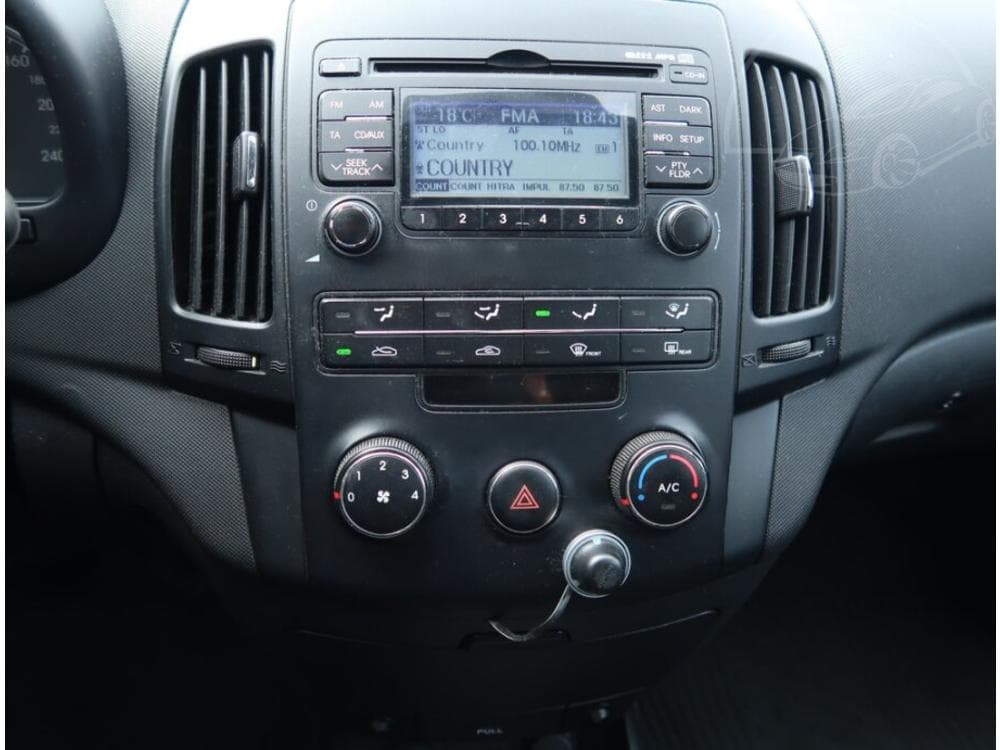 2010 Hyundai i30 - 12