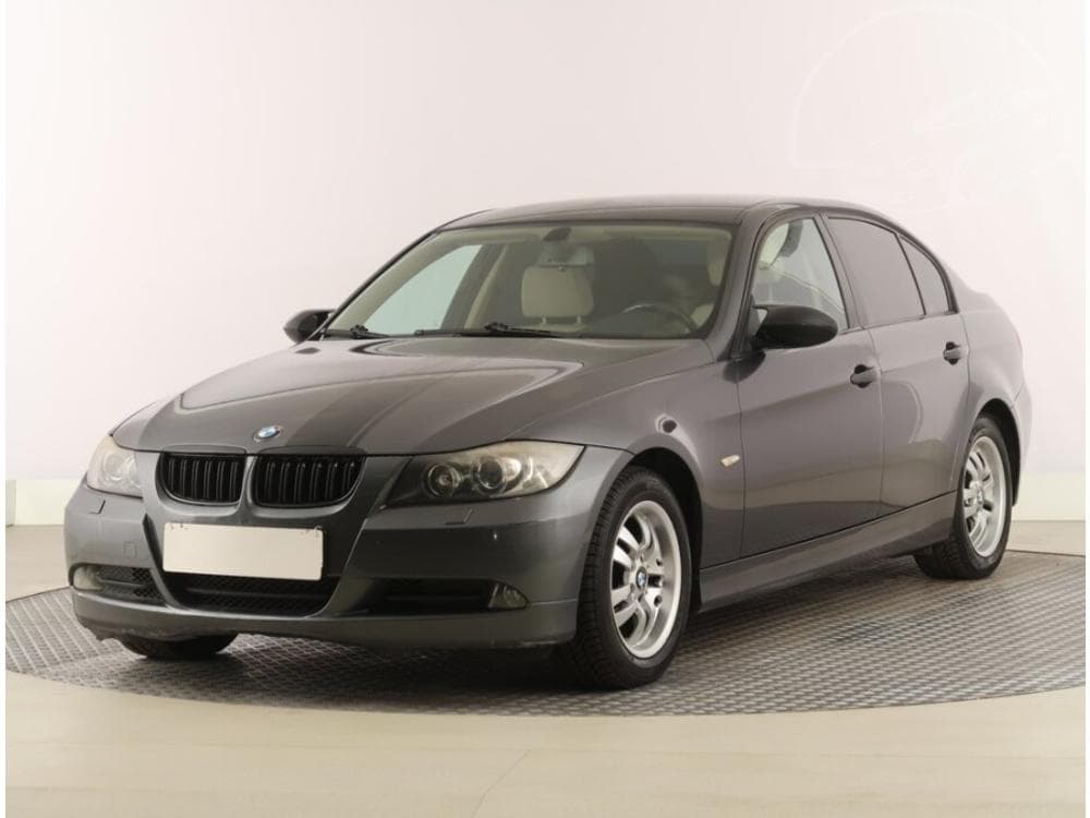 2005 BMW 3-SERIES - 2