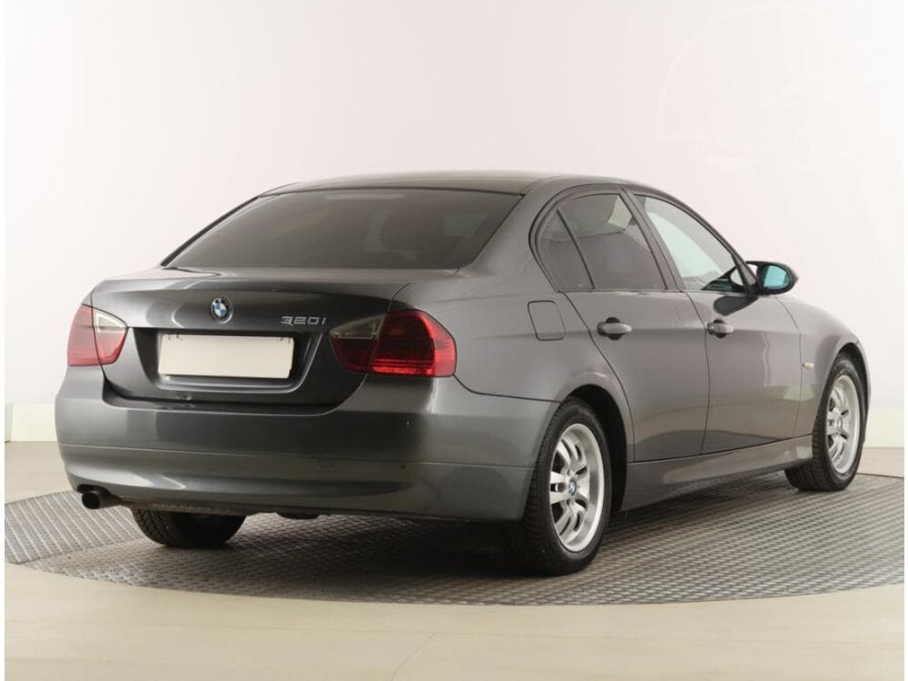 2005 BMW 3-SERIES - 5