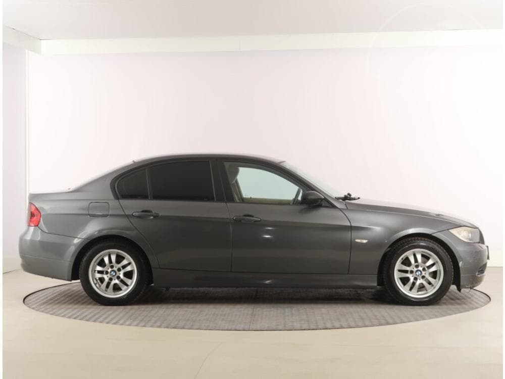 2005 BMW 3-SERIES - 6