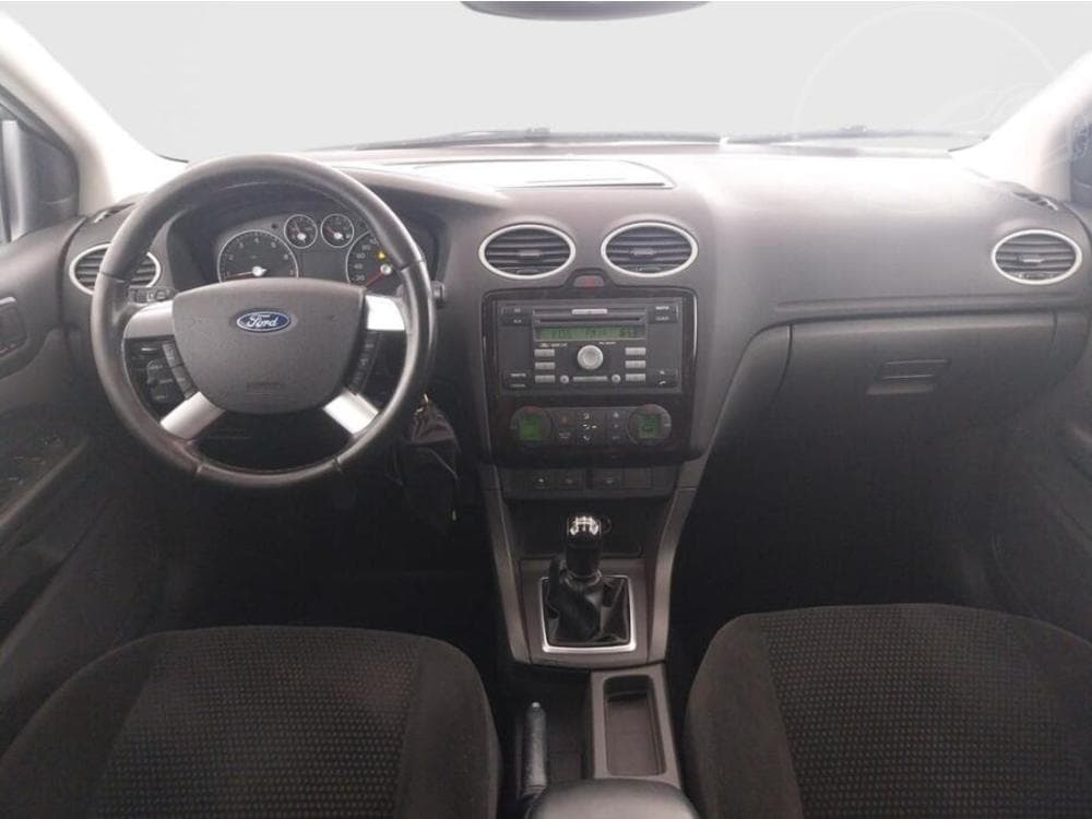 2006 Ford FOCUS - 8