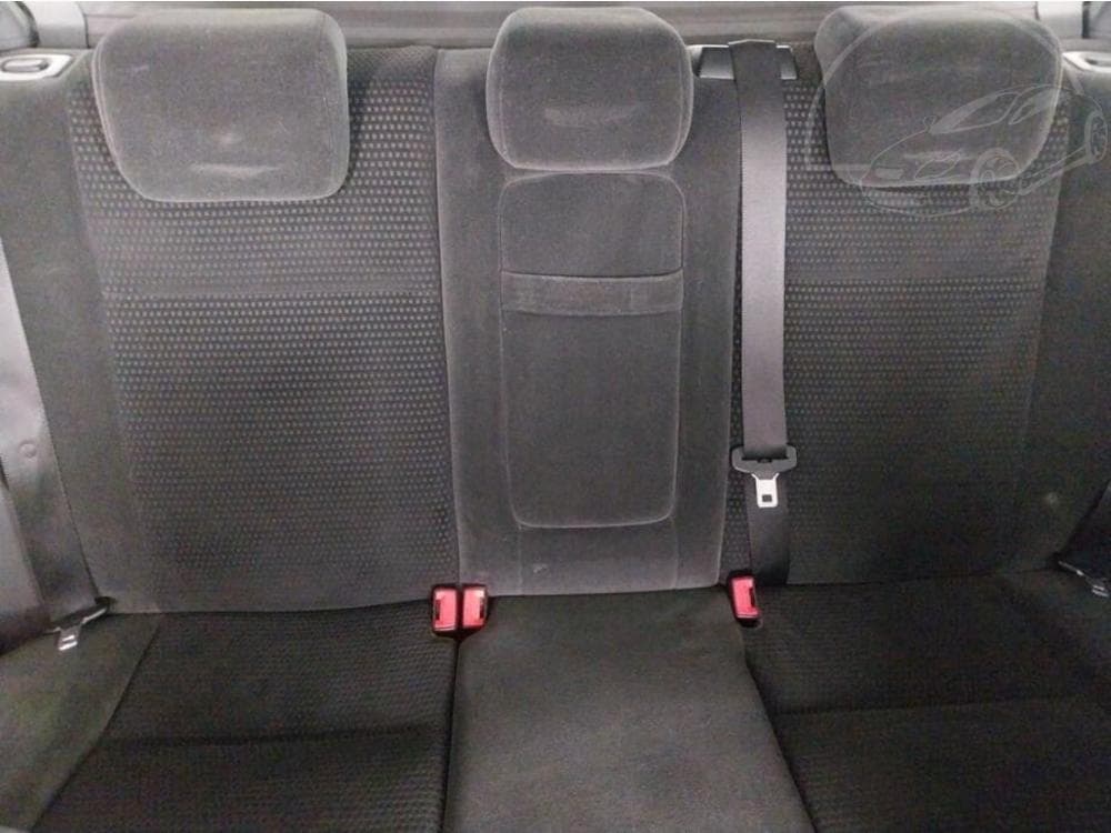 2006 Ford FOCUS - 10