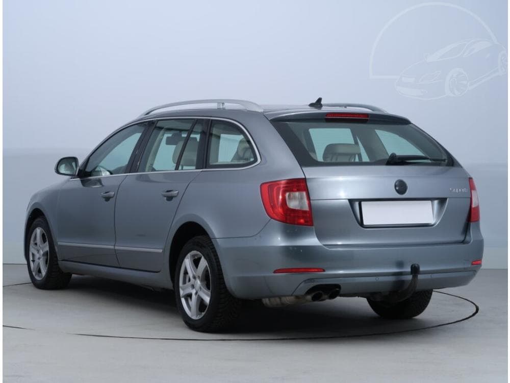 2009 Škoda SUPERB - 4