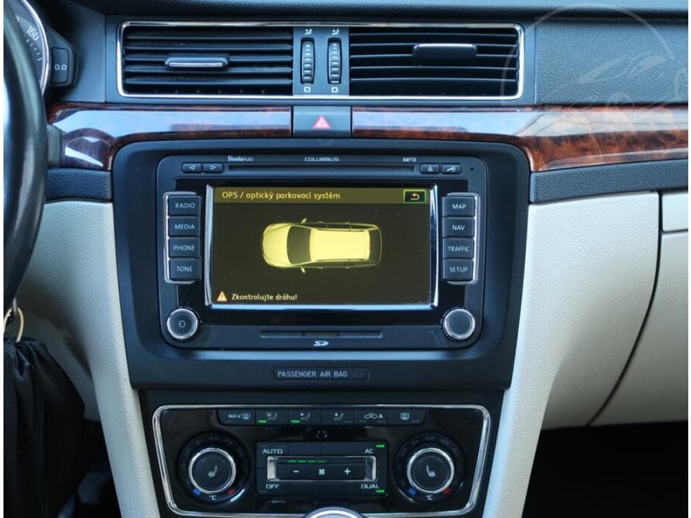 2009 Škoda SUPERB - 12