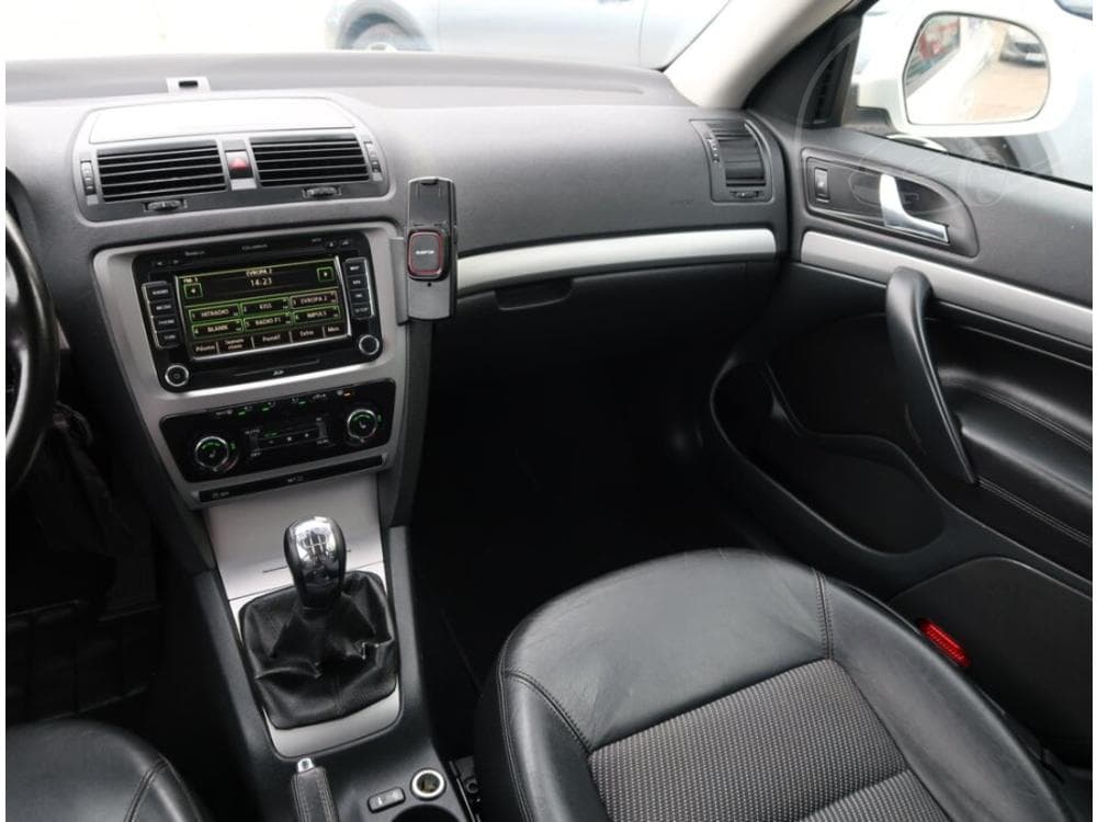 2010 Škoda OCTAVIA - 8