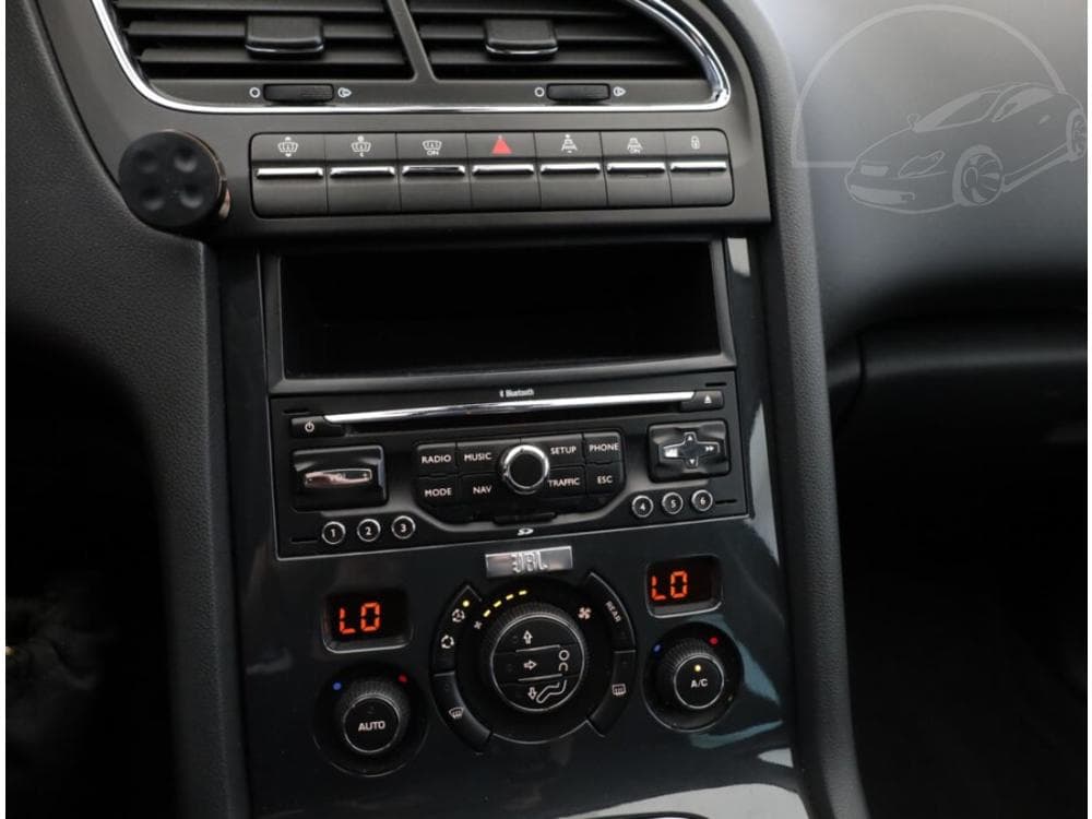 2011 Peugeot 5008 - 9