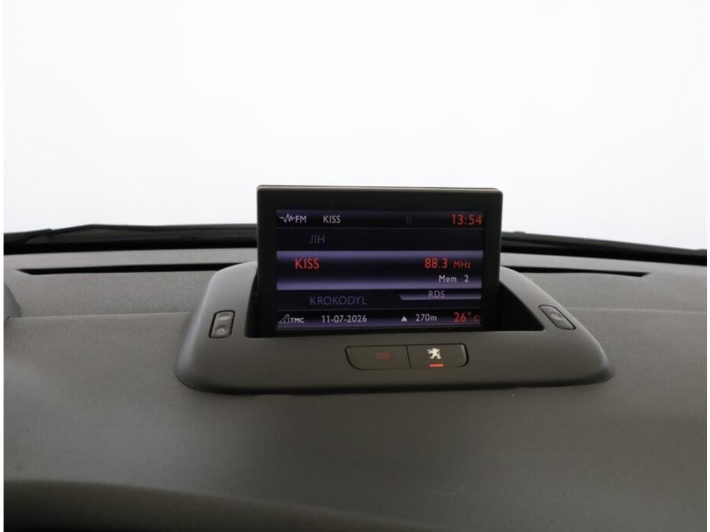 2011 Peugeot 5008 - 10