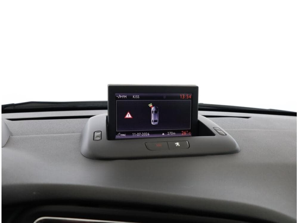 2011 Peugeot 5008 - 13