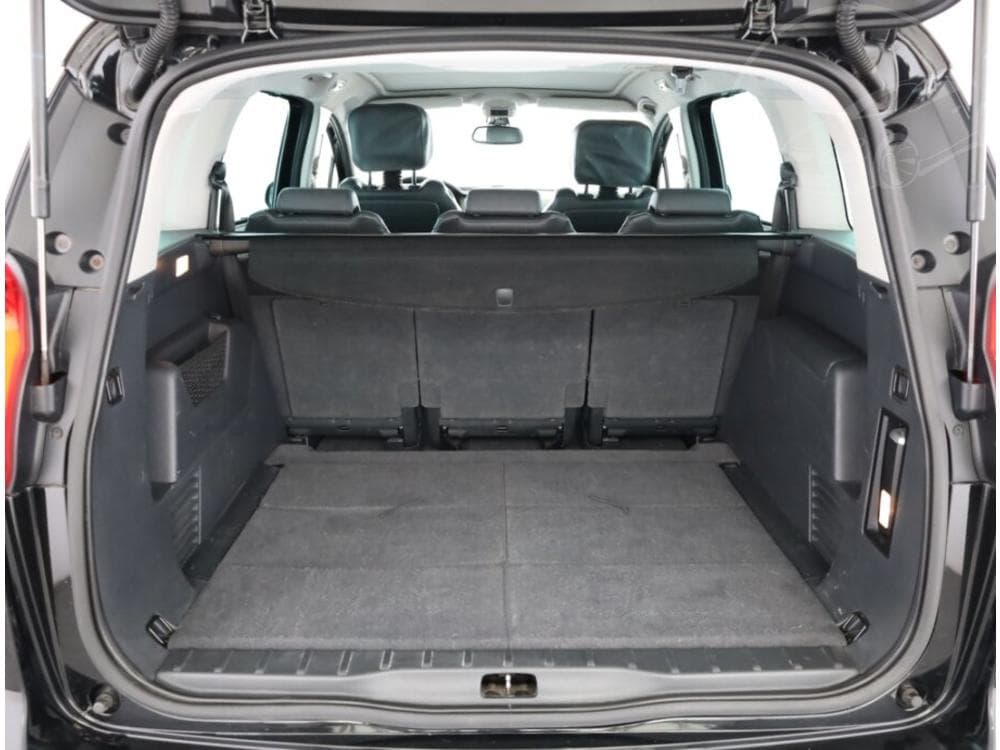 2011 Peugeot 5008 - 15