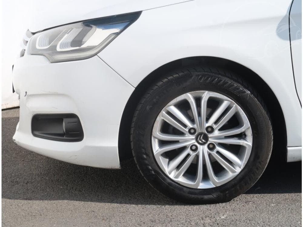 2016 Citroen C4 - 15