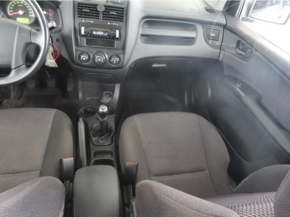2006 Kia SPORTAGE - 8