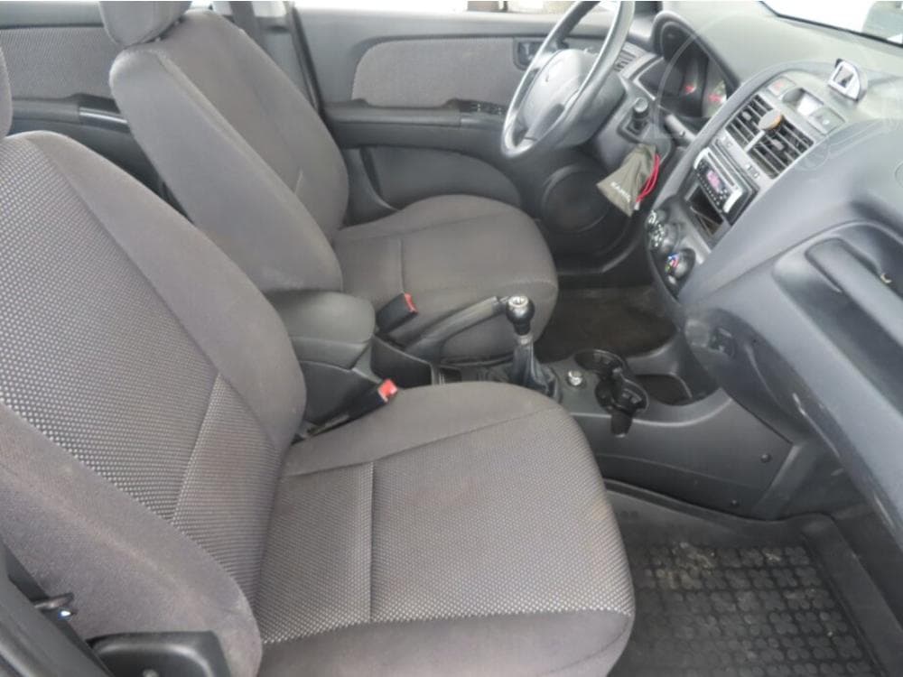 2006 Kia SPORTAGE - 9