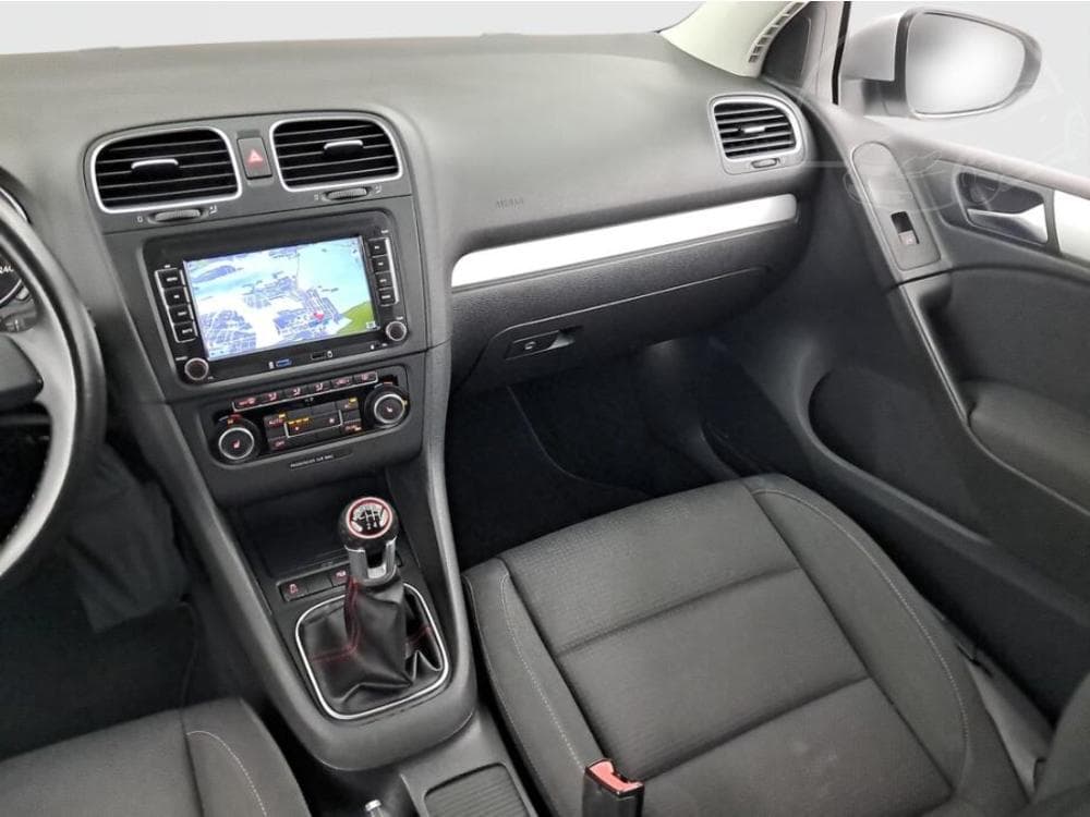 2010 Volkswagen GOLF - 8