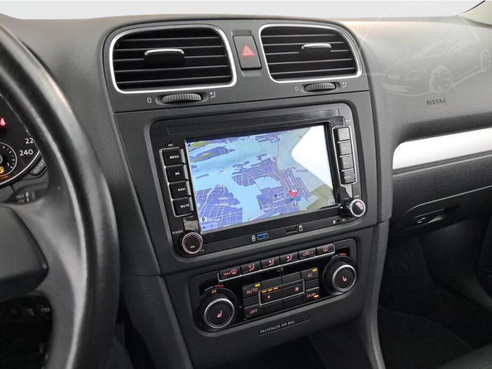 2010 Volkswagen GOLF - 11