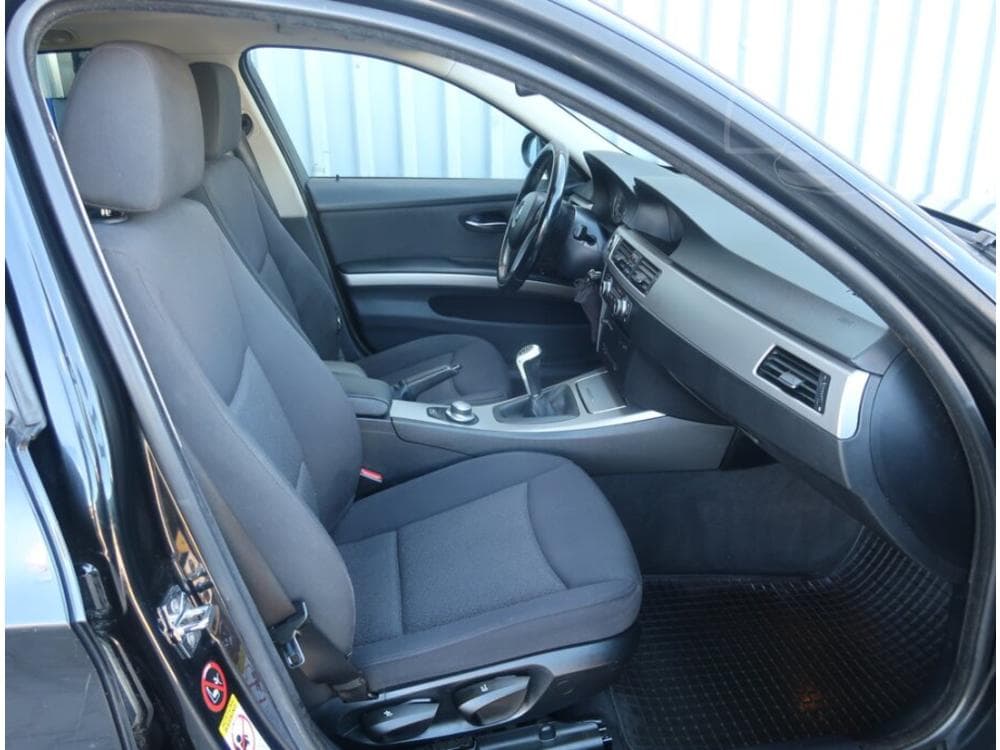 2006 BMW 3-SERIES - 9