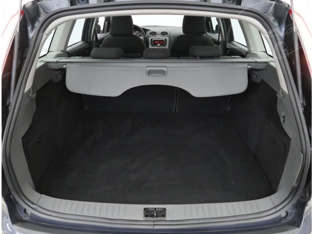 2009 Ford FOCUS - 13
