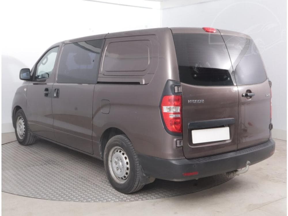 2015 Hyundai H-1 - 4