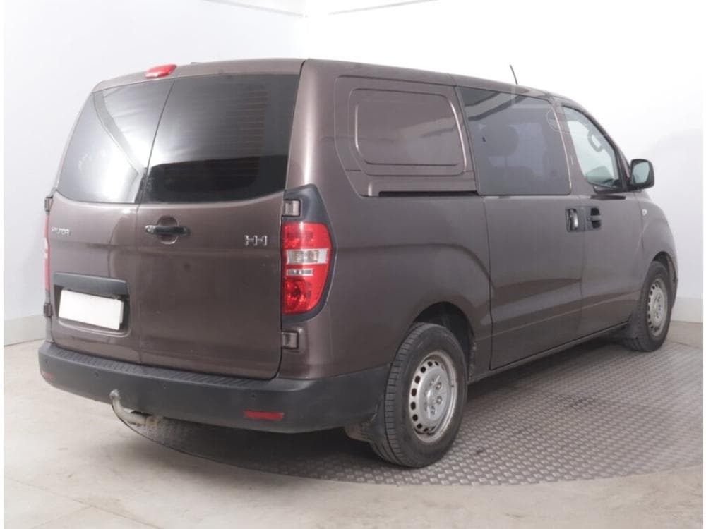 2015 Hyundai H-1 - 5