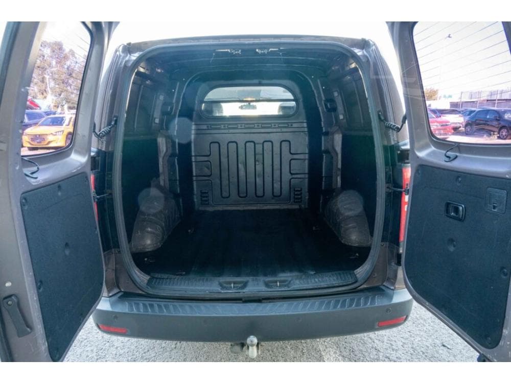 2015 Hyundai H-1 - 13