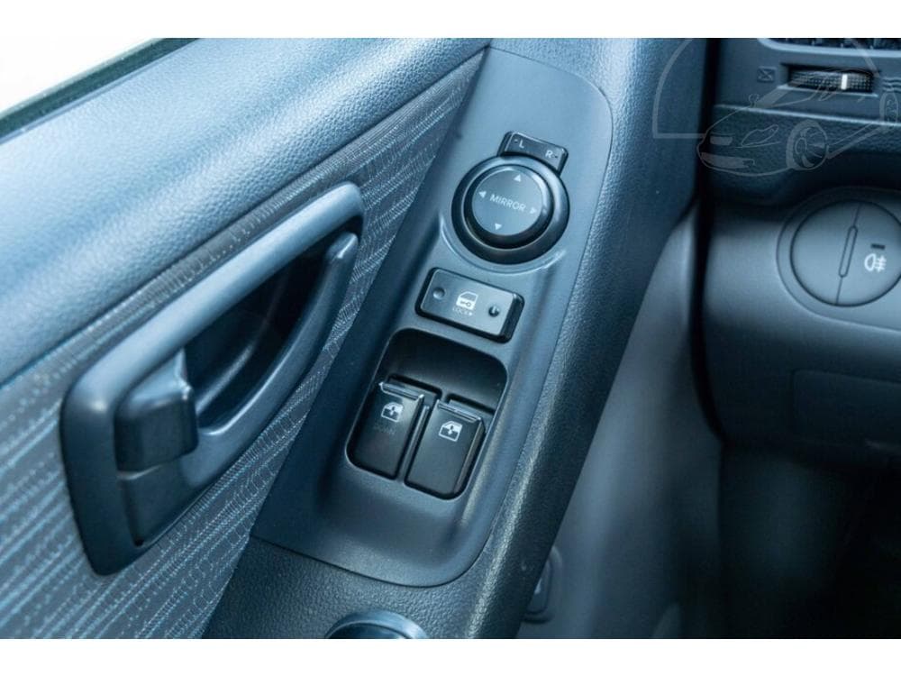 2015 Hyundai H-1 - 14