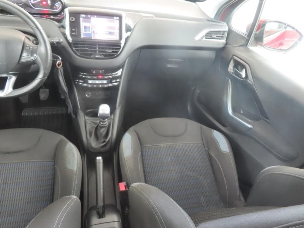 2012 Peugeot 208 - 8