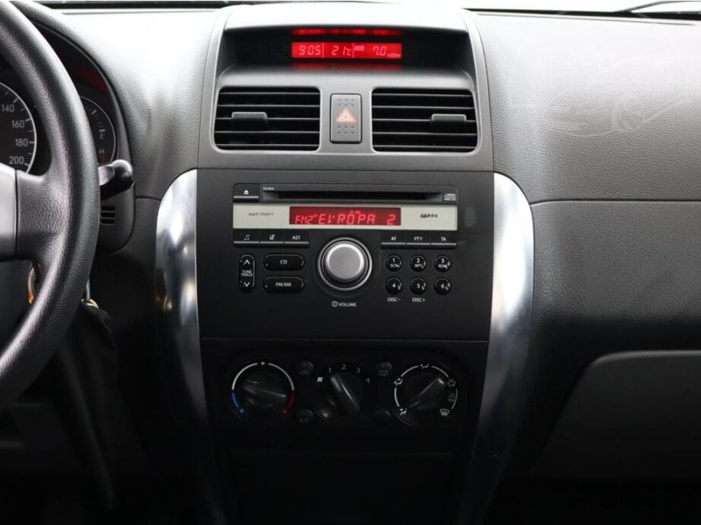 2008 Suzuki SX4 - 10