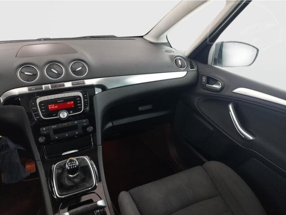 2012 Ford S-MAX - 8