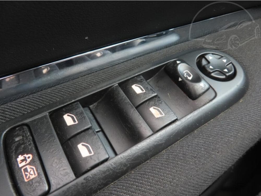 2011 Peugeot 5008 - 14