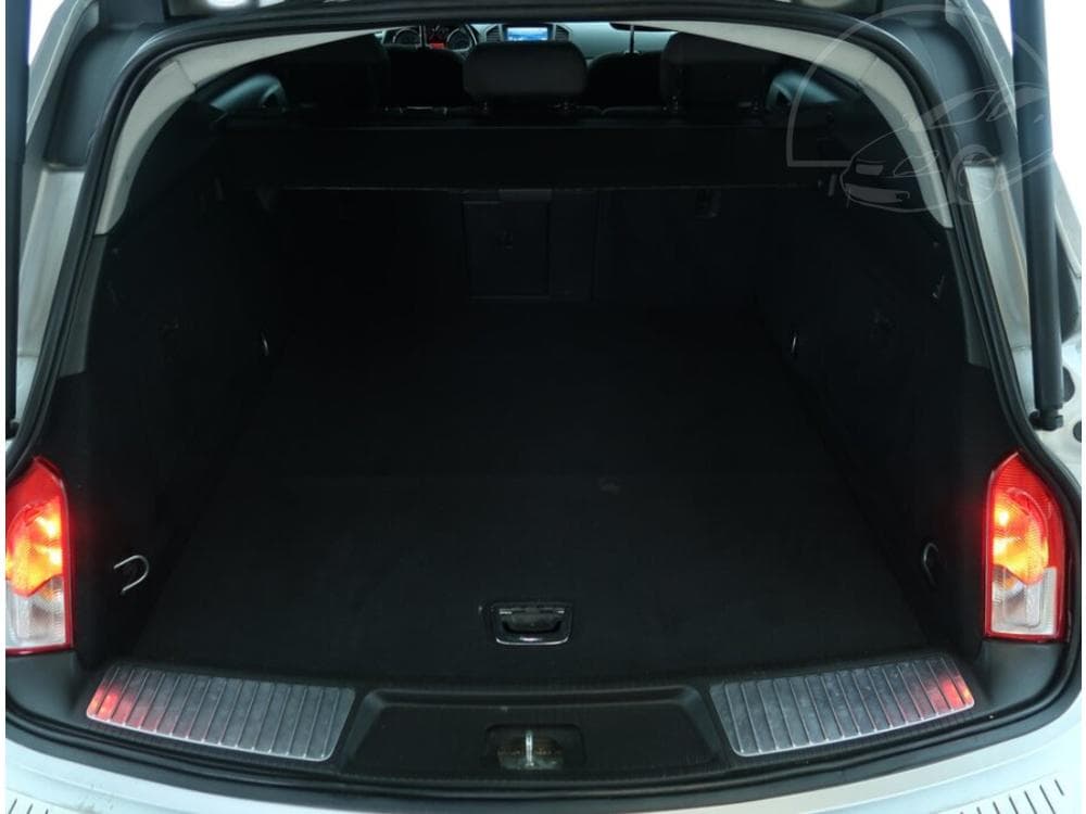 2010 Opel INSIGNIA - 13
