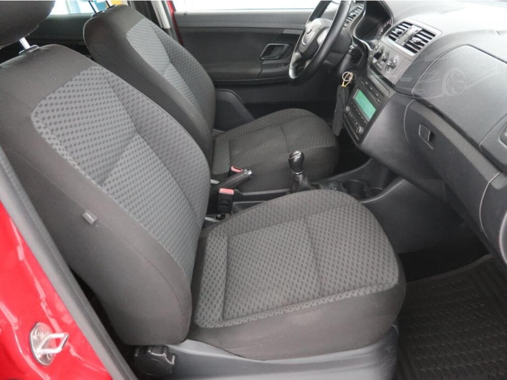2014 Škoda FABIA - 9