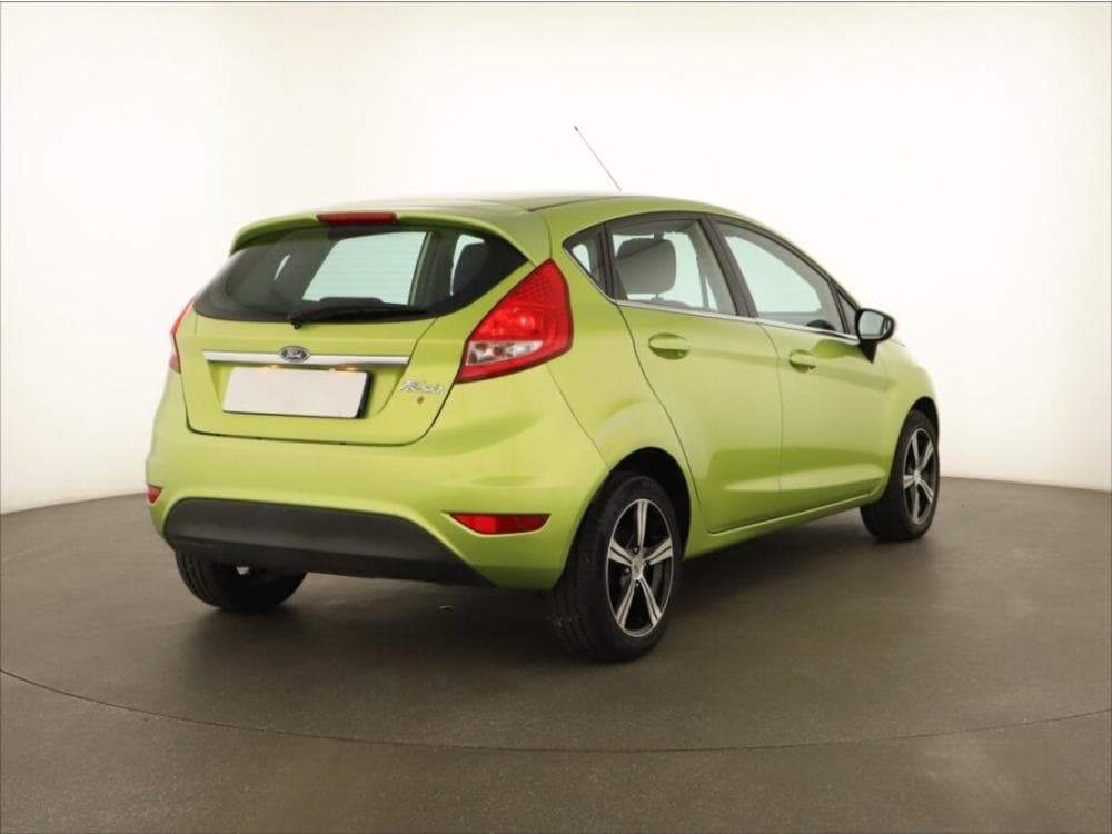 2009 Ford FIESTA - 5