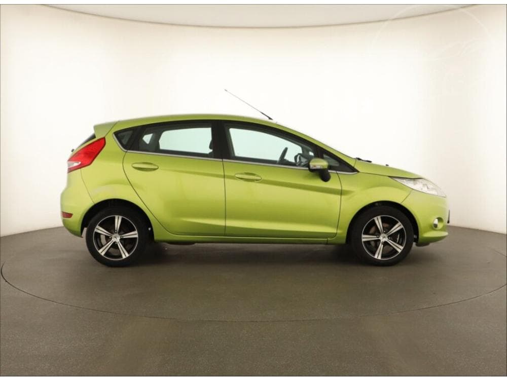 2009 Ford FIESTA - 6