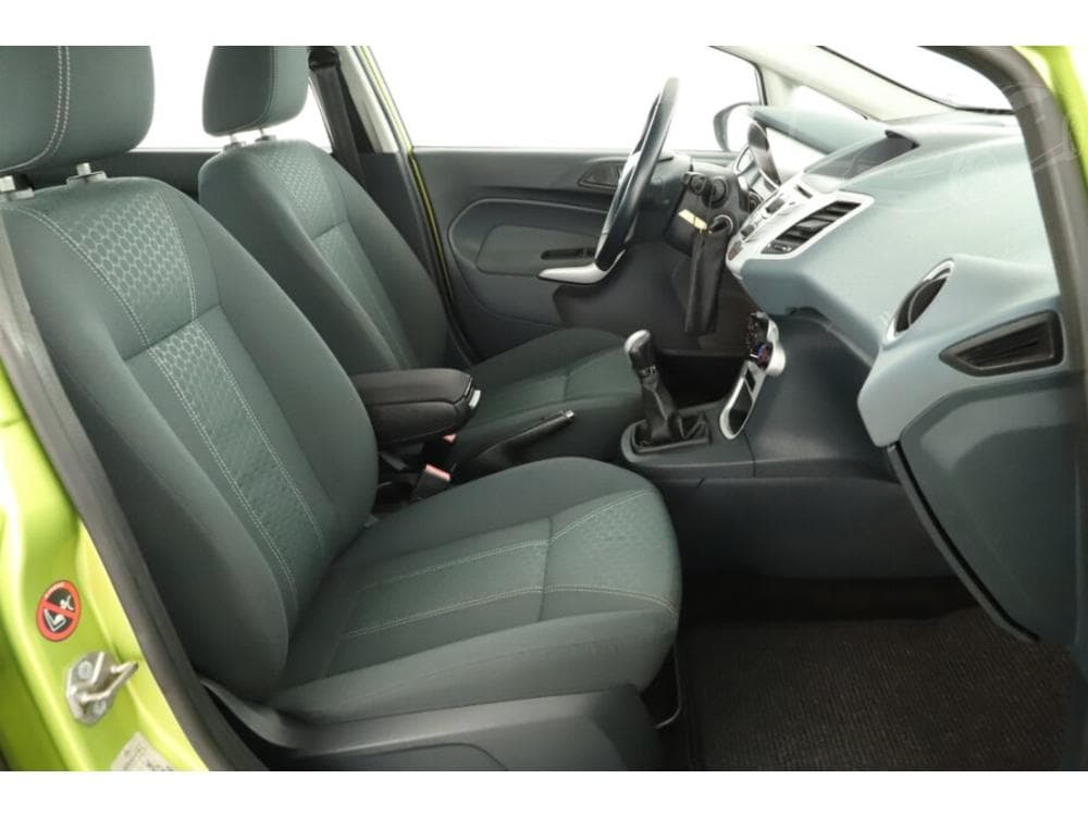 2009 Ford FIESTA - 13