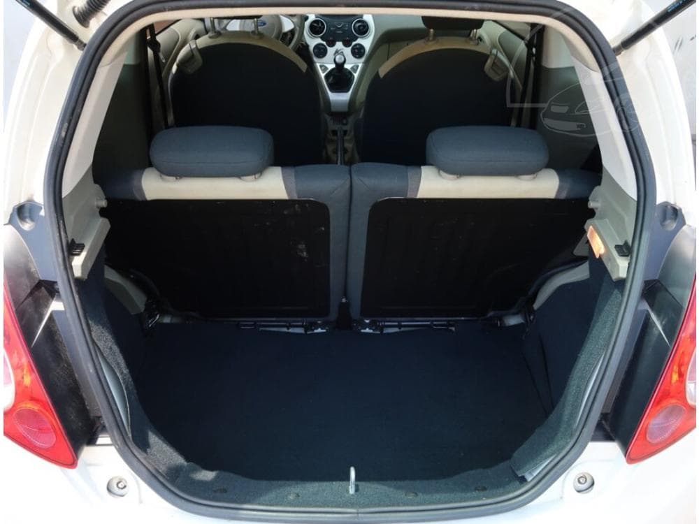 2009 Ford KA - 13