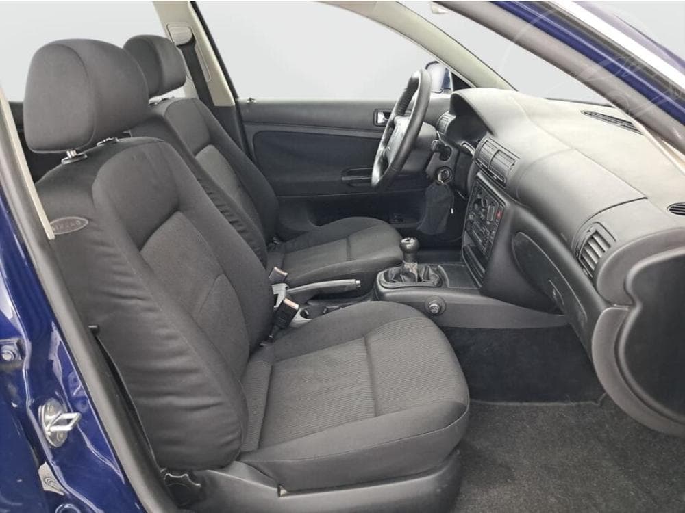 2002 Volkswagen PASSAT - 9