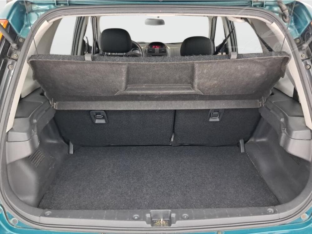 2005 Suzuki IGNIS - 13