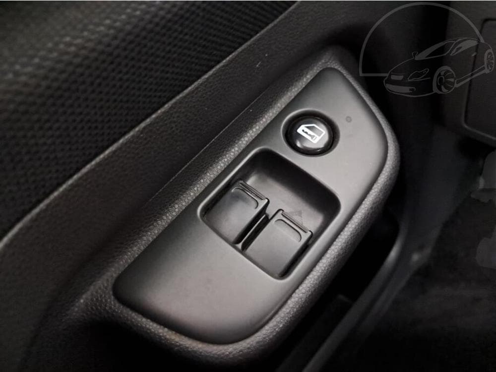 2005 Suzuki IGNIS - 15