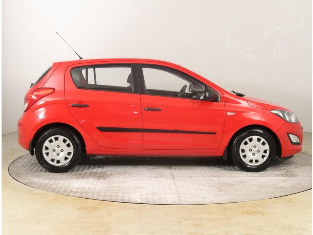 2013 Hyundai i20 - 6