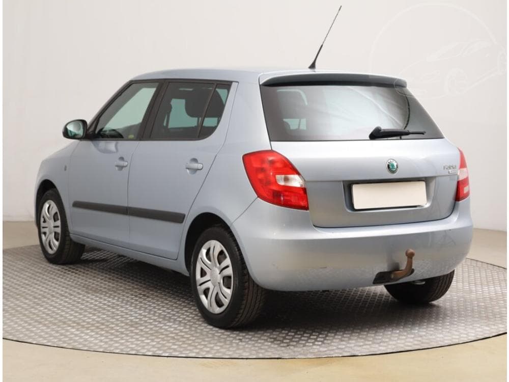 2010 Škoda FABIA - 4